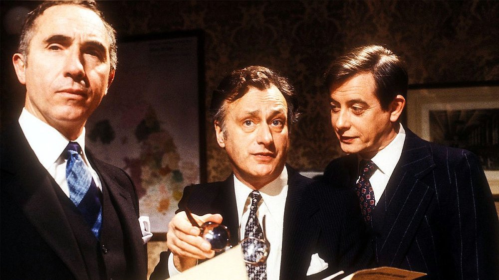 Yes Minister 1983 review